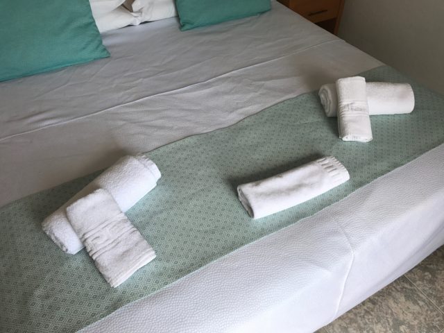 Hotel Bed And Towels Hospitality Welcome