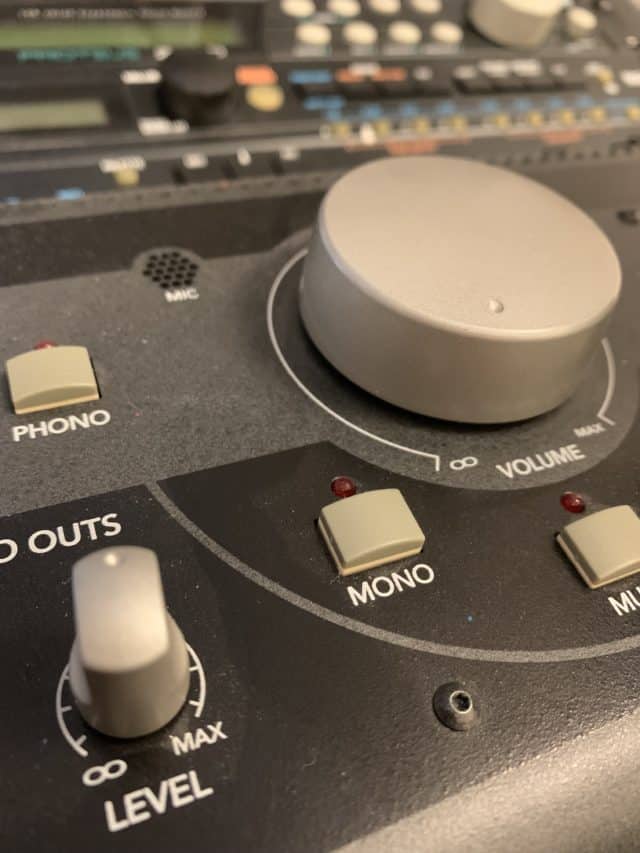 Music Studio Monitor Volume Level Controller