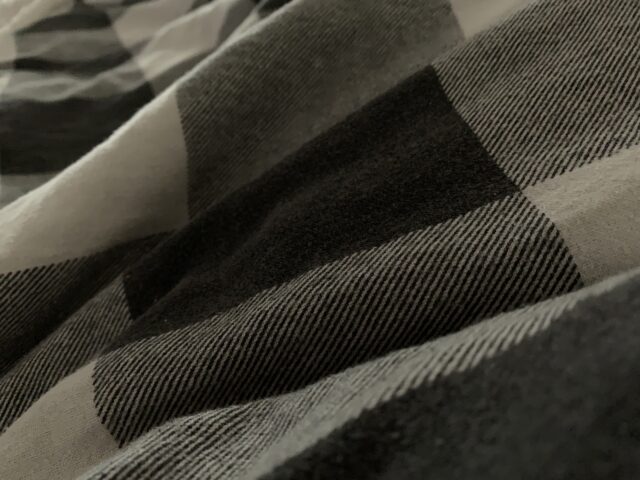 Gray Squares Pattern Threads Bedding